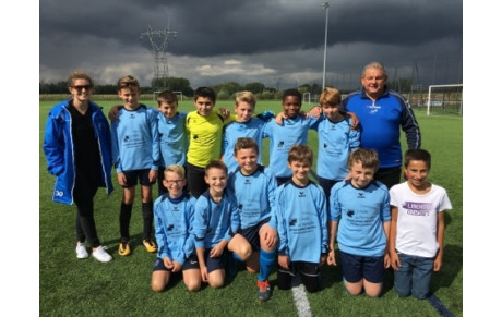 Les U13 attaquent la saison...sous la douche !!!